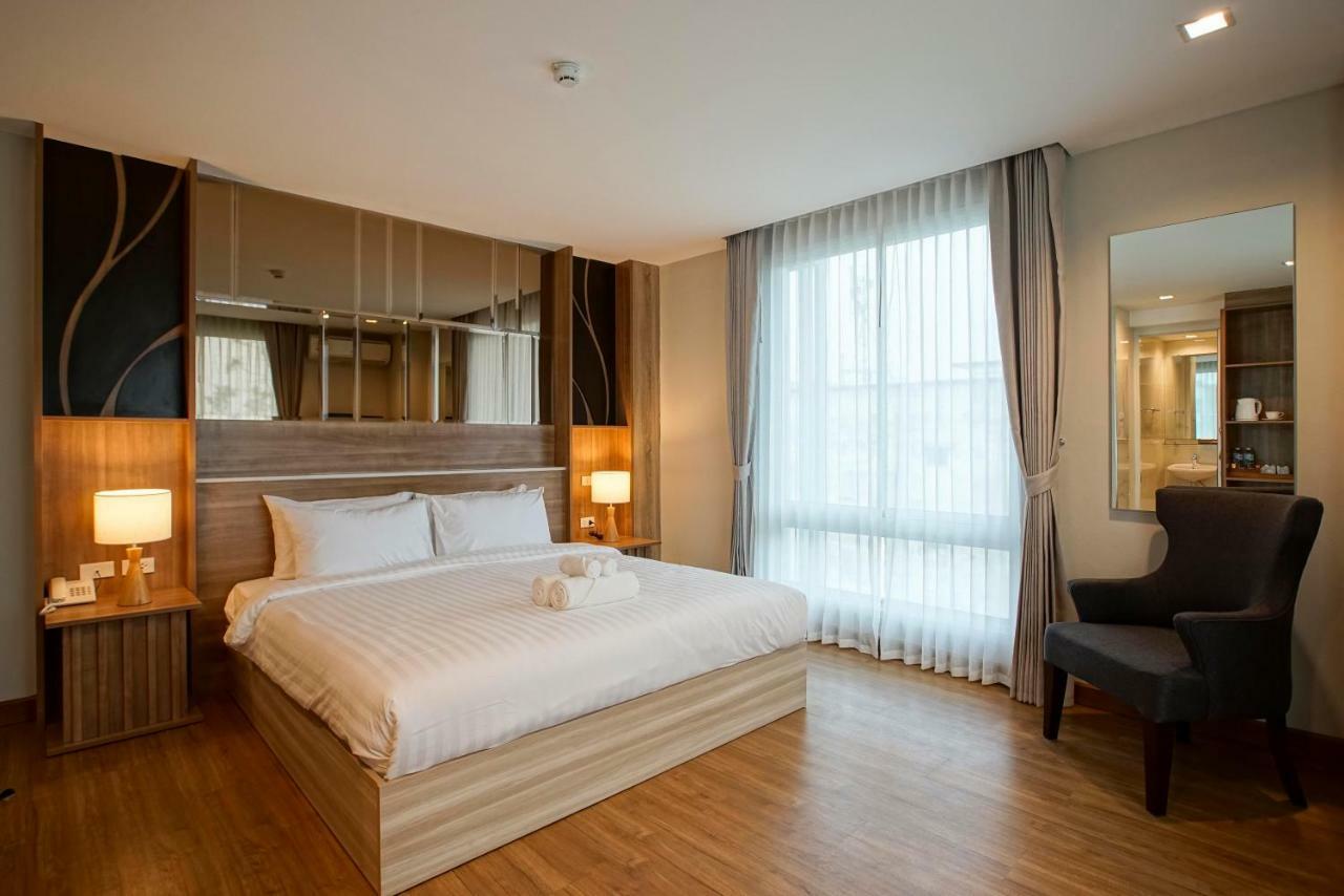 Nantra Chiangmai Riverfront Hotel Chiang Mai Bagian luar foto