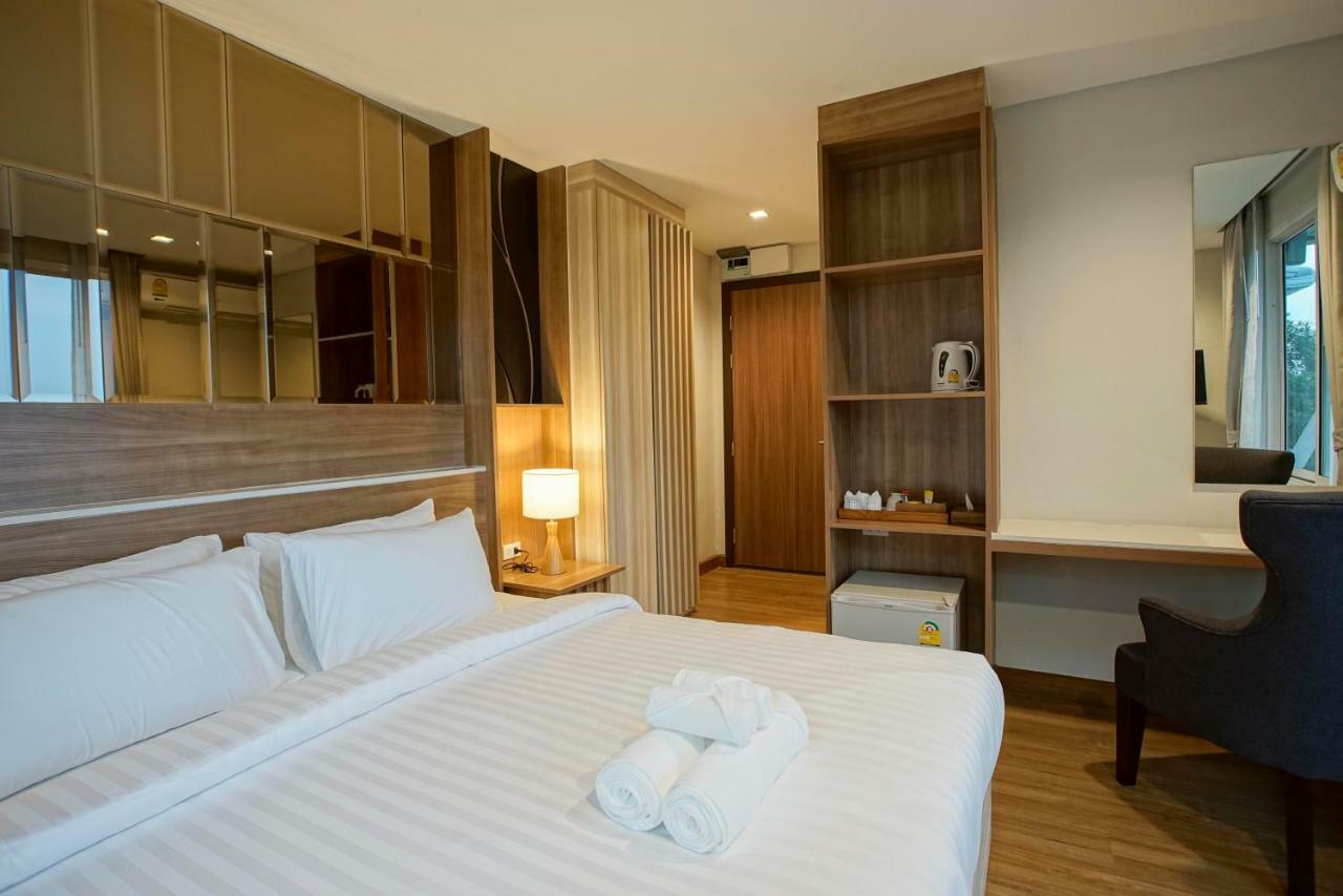 Nantra Chiangmai Riverfront Hotel Chiang Mai Bagian luar foto