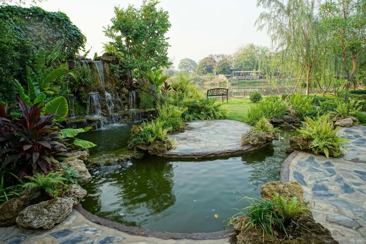 Nantra Chiangmai Riverfront Hotel Chiang Mai Bagian luar foto
