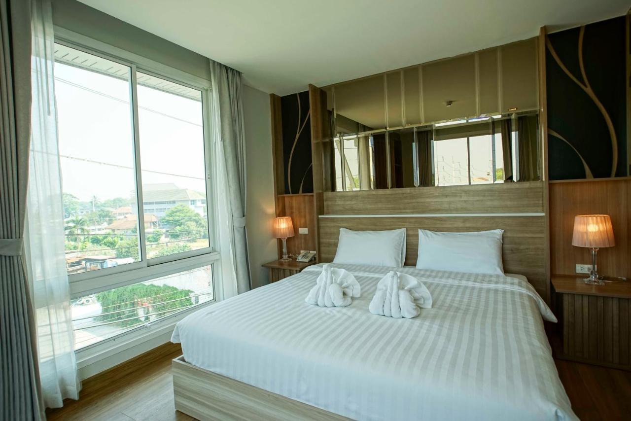 Nantra Chiangmai Riverfront Hotel Chiang Mai Ruang foto